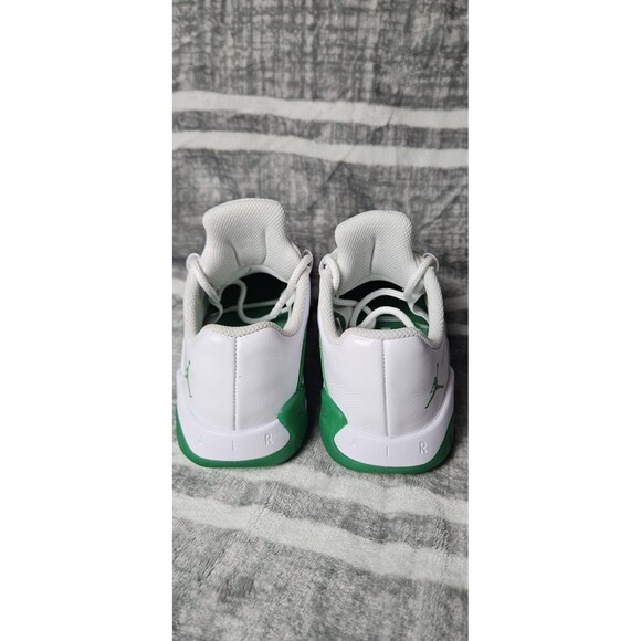 Air Jordan 11 CMFT Low White Lucky Green W - SIZE 6.5 - Picture 9 of 14